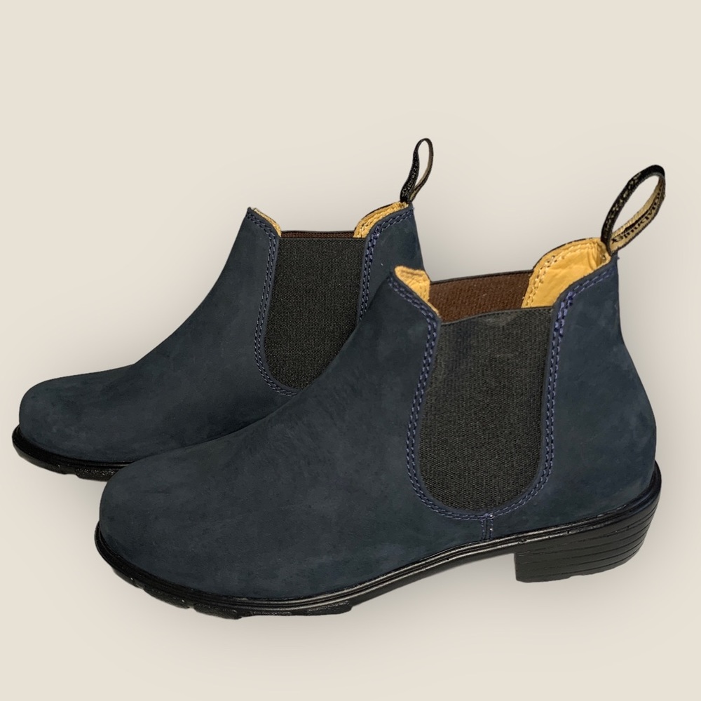 NEW Blundstone BL1975 Ankle Chelsea Boot, Navy Nubuck